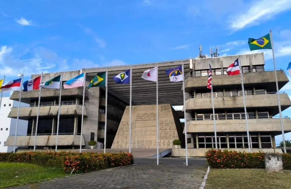 ALBA vai contratar serviço de fretamento aéreo; Custo passa de 13 milhões de reais