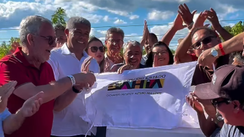 Governo do Estado entrega pavimentação da estrada Pradoso/Bate-Pé